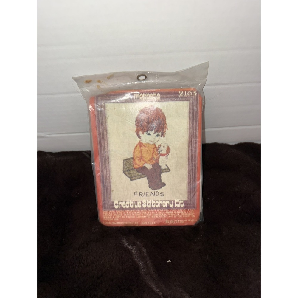 Vintage moppets Creative Stitchery Kit Friends NOS 2163